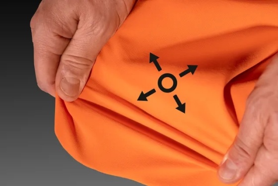 4cestný strečový materiál